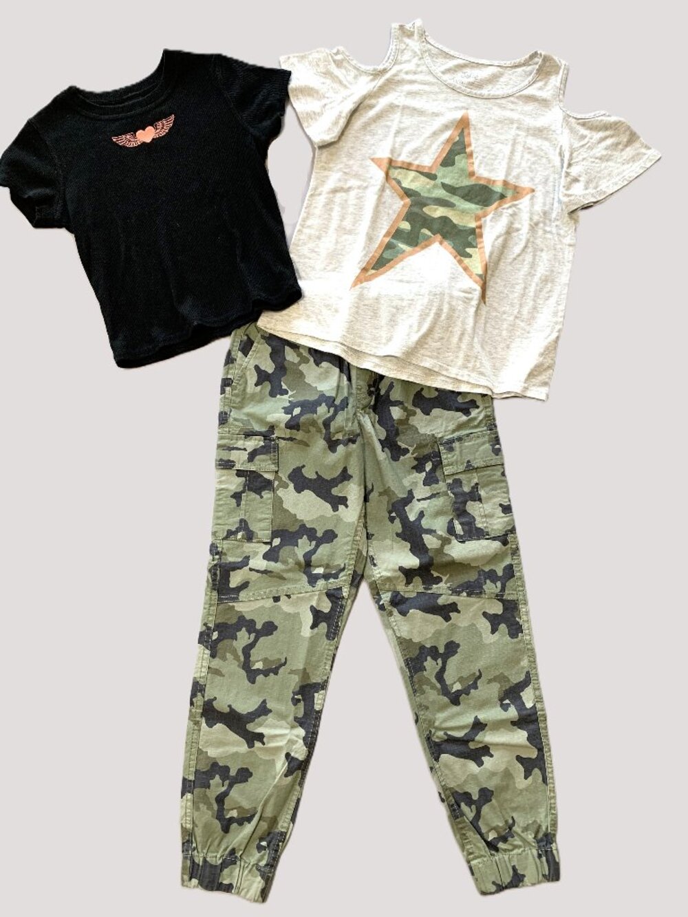3 Piece Girls Set Camo Cargo Pants Elastic Waste & 2 Shirts Size 10/12, 14/16